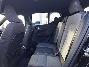 Volvo  B4 Plus Dark 2WD