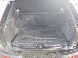 Volvo  B4 Plus Dark 2WD