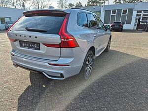 Volvo  Plus Dark B4 Diesel 2WD