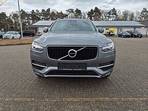 Volvo  Momentum D5 AWD