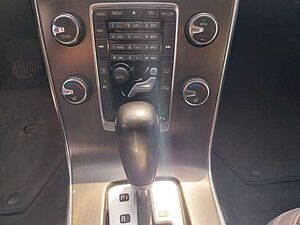 Volvo  D5 Kombi Momentum Autom.