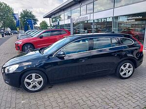 Volvo  D5 Kombi Momentum Autom.