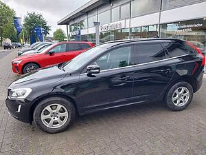 Volvo  Momentum 2WD
