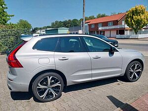Volvo  B4 Plus Dark 2WD