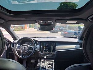 Volvo  D5 R-Design AWD 'Luftfahrwerk, Panorama'