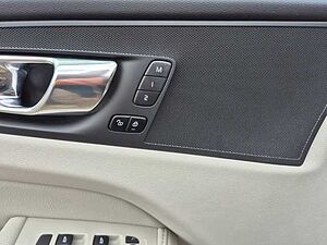 Volvo  Inscription AWD B4