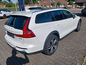 Volvo  Ultimate AWD