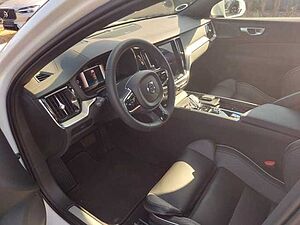 Volvo  Ultimate AWD