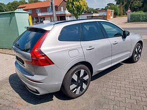 Volvo  Ultimate Dark Recharge Plug-In Hybrid AWD