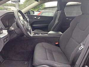 Volvo  B4 Momentum Pro AWD, AHK