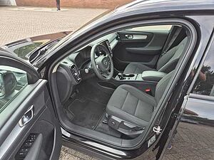 Volvo  Momentum Pro 2WD T3