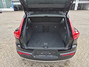 Volvo  Momentum Pro 2WD T3