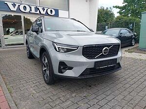 Volvo  B4 Plus Dark 2WD ACC Panoramadach