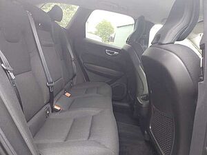 Volvo  B4 Momentum Pro AWD, AHK