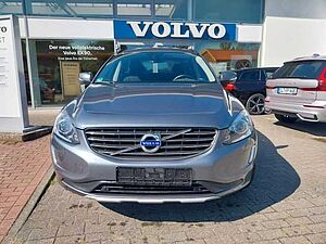 Volvo  D4 Momentum 2WD