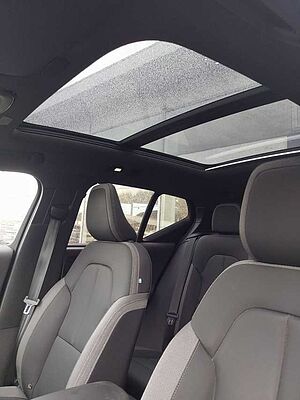 Volvo  Ultimate Recharge Pure Electric 2WD