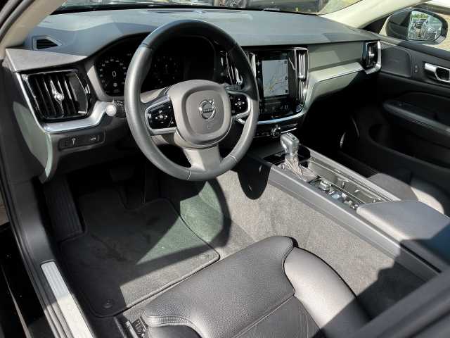 Volvo  T4 Inscription Eu6d-T El. Panodach Navi Leder digitales Cockpit Memory Sitze Sou