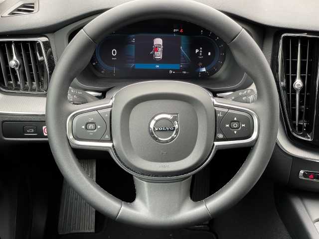 Volvo  Core 2WD B4 Benzin EU6d digitales Cockpit Memory Sitze Soundsystem LED Scheinwer