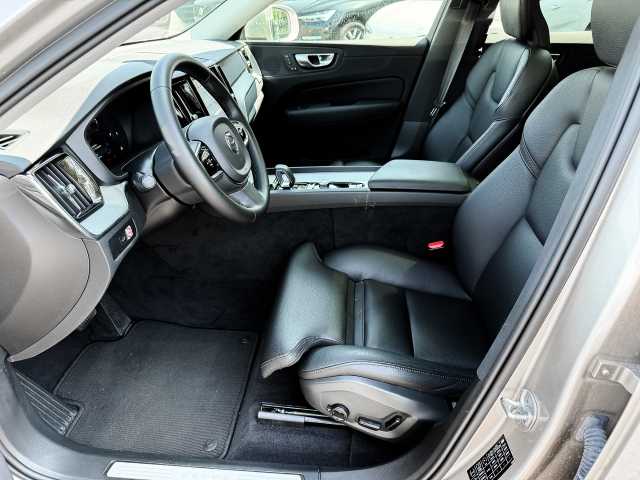 Volvo  Plus Bright 2WD B4 Benzin EU6d digitales Cockpit Memory Sitze Soundsystem 360 Ka
