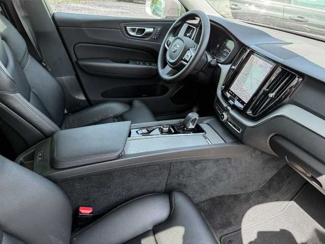 Volvo  Plus Bright 2WD B4 Benzin EU6d digitales Cockpit Memory Sitze Soundsystem 360 Ka