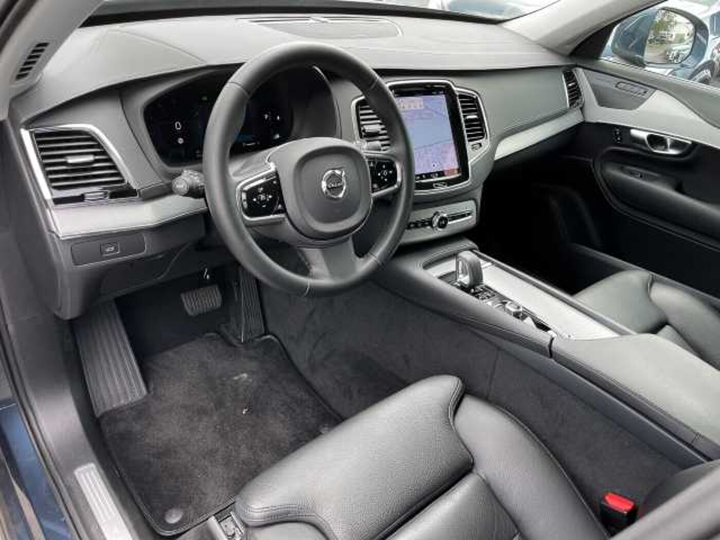 Volvo  Plus Bright AWD B5 Diesel EU6d 7-Sitzer Allrad AD StandHZG digitales Cockpit Mem