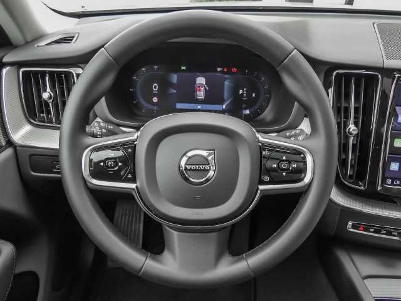 Volvo  Plus Dark 2WD B4 Benzin EU6d AHK digitales Cockpit Memory Sitze Soundsystem