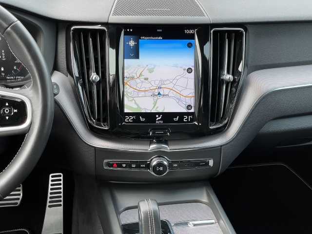 Volvo  R Design AWD B4 Diesel EU6d Allrad StandHZG Navi digitales Cockpit Memory Sitze