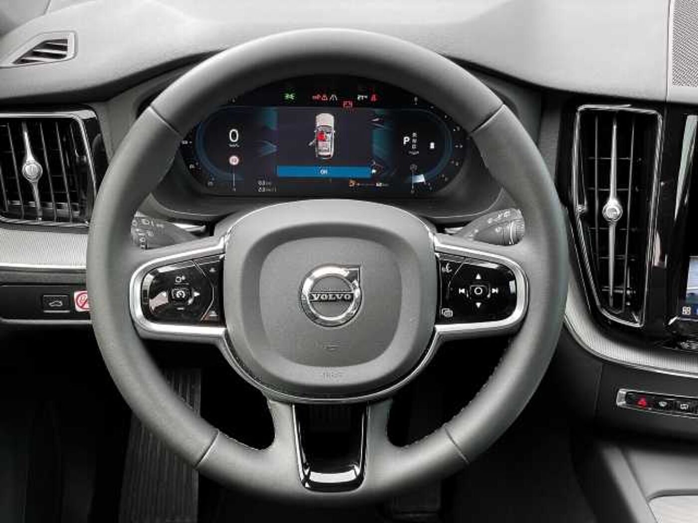 Volvo  Plus Dark 2WD B4 Benzin EU6d StandHZG Leder digitales Cockpit Memory Sitze