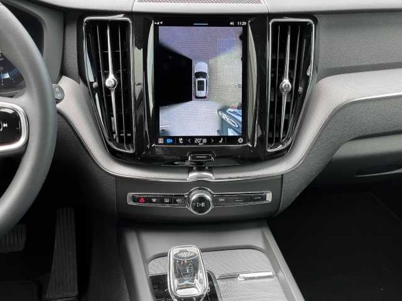 Volvo  Plus Dark 2WD B4 Benzin EU6d StandHZG Leder digitales Cockpit Memory Sitze