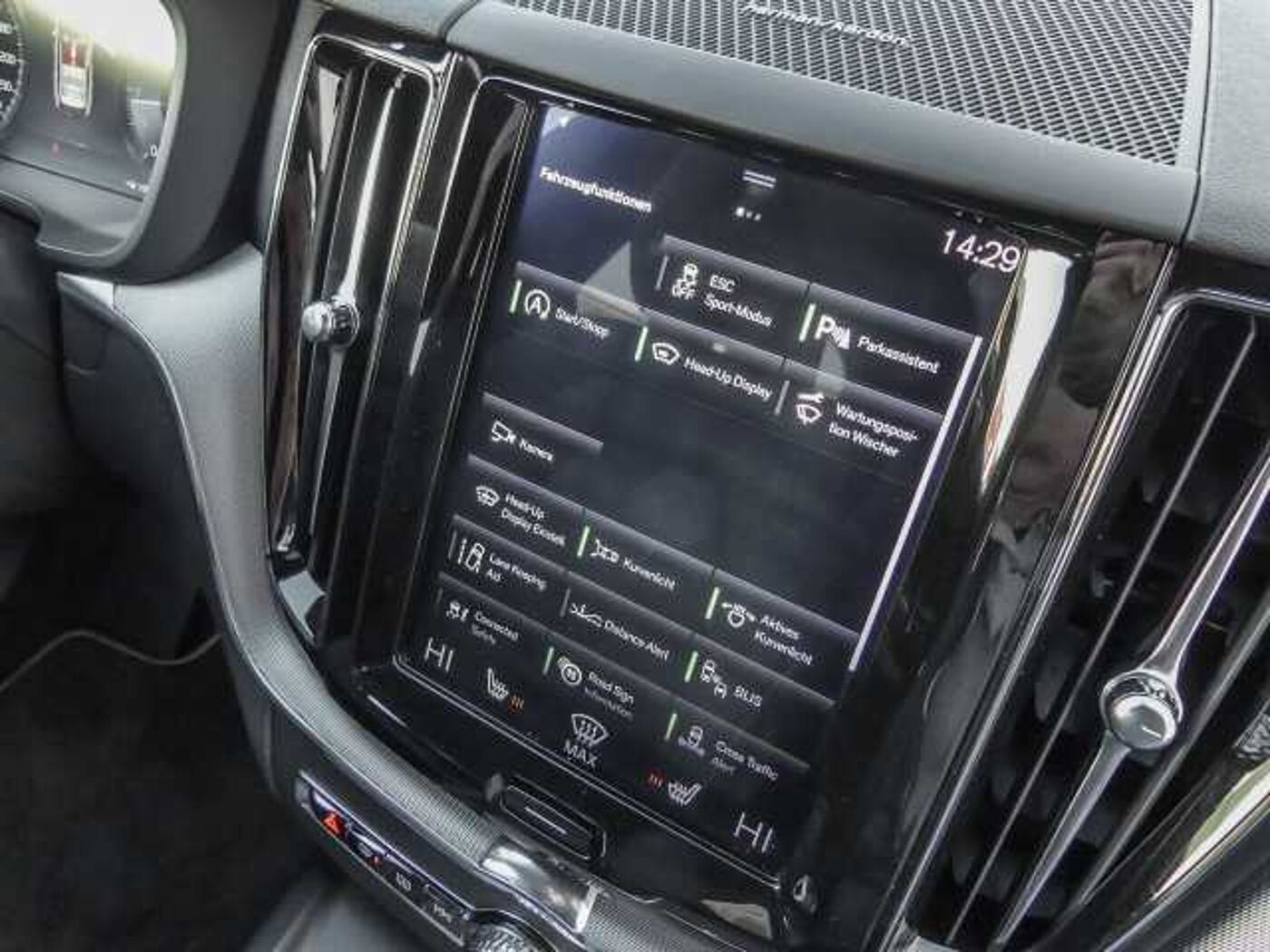 Volvo  R Design 2WD D4 EU6d-T HUD Navi digitales Cockpit Memory Sitze Soundsystem Harma