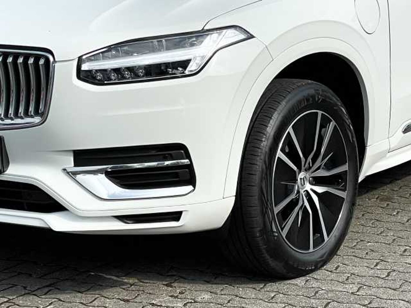 Volvo  Inscription Expression Recharge Plug-In Hybrid AWD T8 Twin Engine EU6d 7-Sitzer