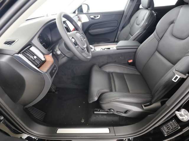Volvo  Ultra Dark Recharge Plug-In Hybrid AWD T8 Twin Engine EU6d HUD AD StandHZG AHK