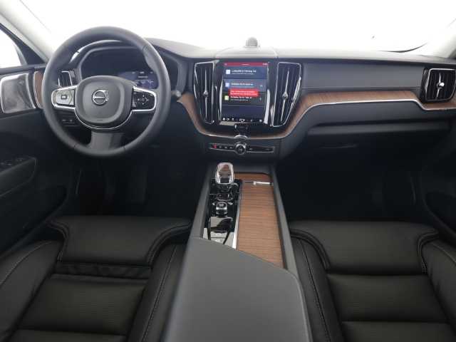 Volvo  Ultra Dark Recharge Plug-In Hybrid AWD T8 Twin Engine EU6d HUD AD StandHZG AHK