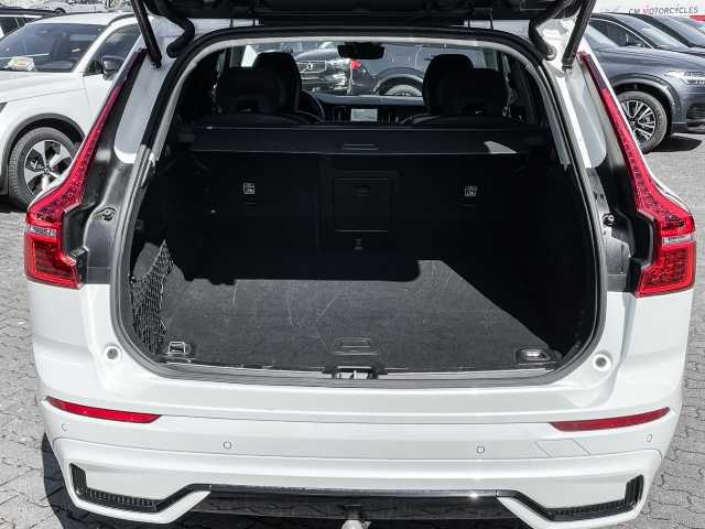 Volvo  Plus Dark Recharge Plug-In Hybrid AWD T8 Twin Engine EU6d AD StandHZG AHK digita