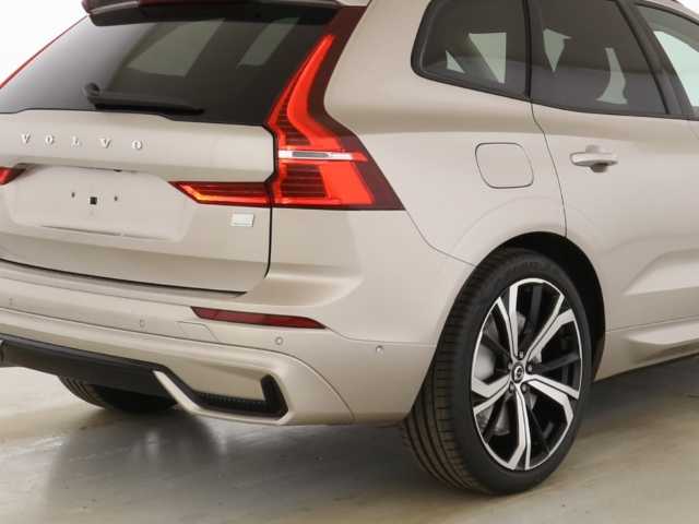 Volvo  Plus Dark Recharge Plug-In Hybrid AWD T6 Twin Engine EU6d AD StandHZG AHK digita