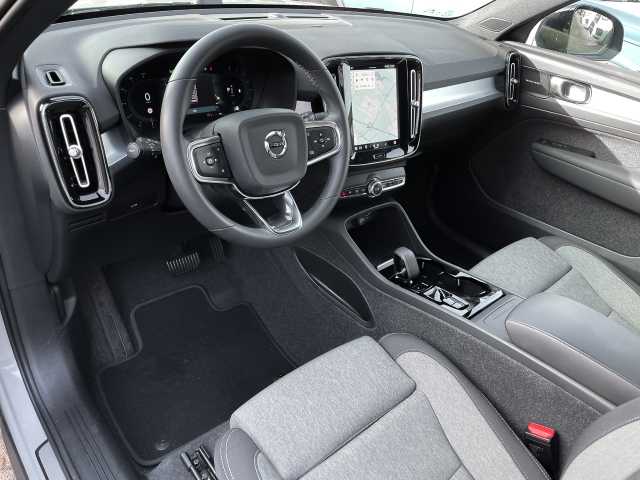 Volvo  Plus Dark 2WD B3 EU6d Navi digitales Cockpit Memory Sitze Soundsystem HarmanKard