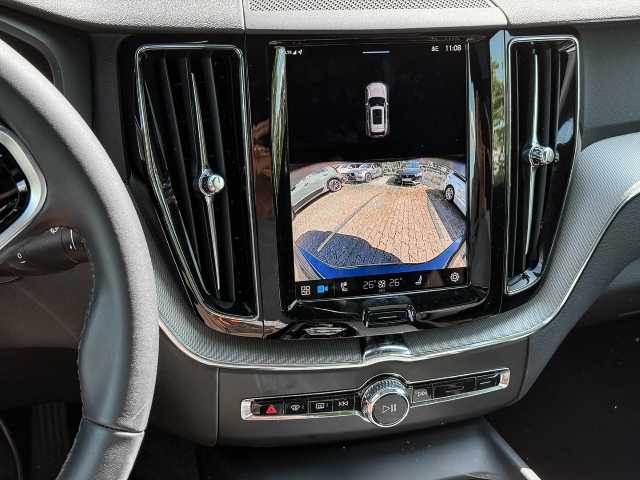 Volvo  Plus Black Edition AWD B5 Benzin EU6d AHK digitales Cockpit Memory Sitze Soundsy