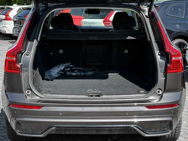 Volvo  Ultra Dark Recharge Plug-In Hybrid AWD T8 Twin Engine EU6d HUD StandHZG digitale