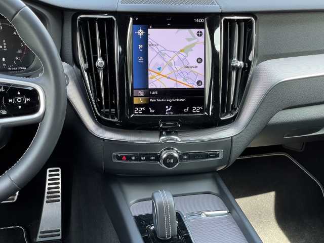 Volvo  R Design AWD B4 Diesel EU6d Allrad StandHZG Navi digitales Cockpit Memory Sitze