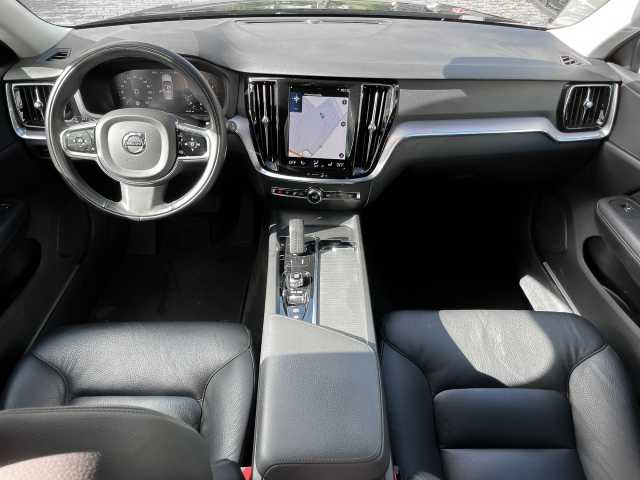 Volvo  Kombi Momentum Pro B4 Benzin EU6d Navi Leder digitales Cockpit Memory Sitze Soun