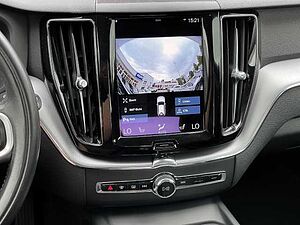 Volvo  Momentum Pro AWD B4 Diesel EU6d Allrad StandHZG Navi Leder digitales Cockpit