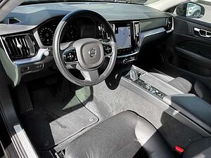 Volvo  Kombi Momentum Pro B4 Benzin EU6d Navi Leder digitales Cockpit Memory Sitze Soun