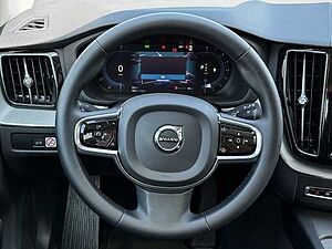 Volvo  Plus Bright 2WD B4 Benzin EU6d digitales Cockpit Memory Sitze Soundsystem 360 Ka