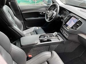 Volvo  Plus Bright AWD B5 Diesel EU6d 7-Sitzer Allrad AD StandHZG digitales Cockpit Mem