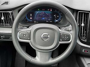 Volvo  Momentum Pro 2WD B4 Diesel EU6d AHK digitales Cockpit Soundsystem LED Sperrdiff.