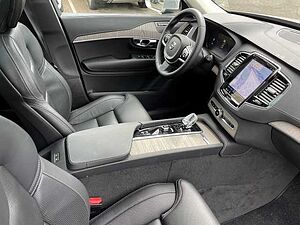 Volvo  Plus Bright AWD B5 Diesel EU6d 7-Sitzer Allrad AD StandHZG digitales Cockpit