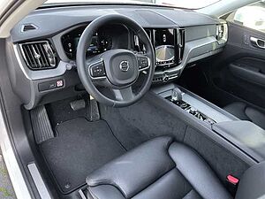 Volvo  Core 2WD B4 Benzin EU6d digitales Cockpit Memory Sitze Soundsystem LED Scheinwer