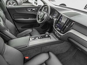 Volvo  Core 2WD B4 Benzin EU6d digitales Cockpit Memory Sitze Soundsystem LED Scheinwer