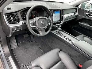 Volvo  Momentum Pro 2WD D4 EU6d-T Navi Leder digitales Cockpit Memory Sitze Soundsystem