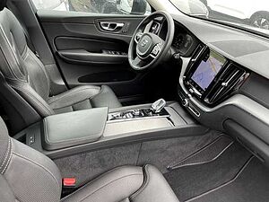 Volvo  Inscription AWD B5 Benzin EU6d Allrad StandHZG Navi Leder digitales Cockpit Memo